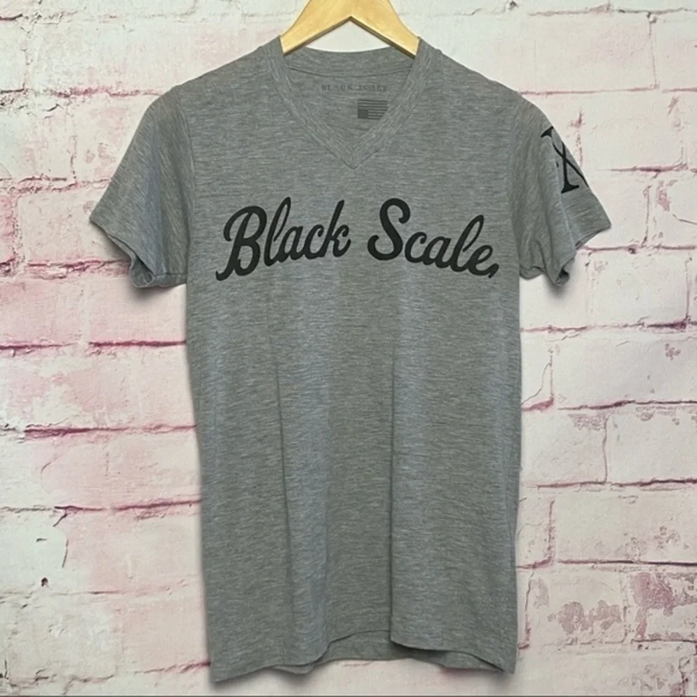 BLACK SCALE Grey BabyTee Shirt